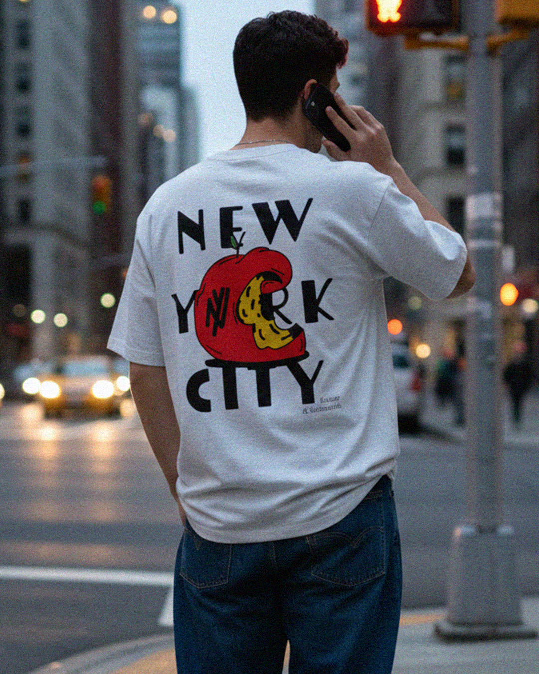 Big Apple - Unisex Sueded Cotton T-Shirt